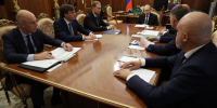 Сергей Кравцов на совещании с членами Правительства РФ доложил Владимиру Путину о готовности школ к началу учебного года - УлГПУ