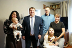 Александр Болдакин исполнил роль Деда Мороза и порадовал ульяновских ребят